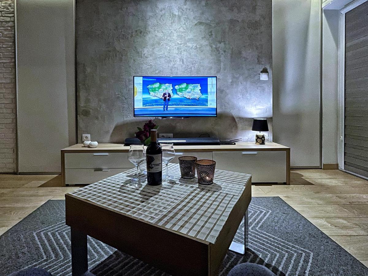 4Uapart-Apartment Suite Picasso Swinoujscie Bagian luar foto