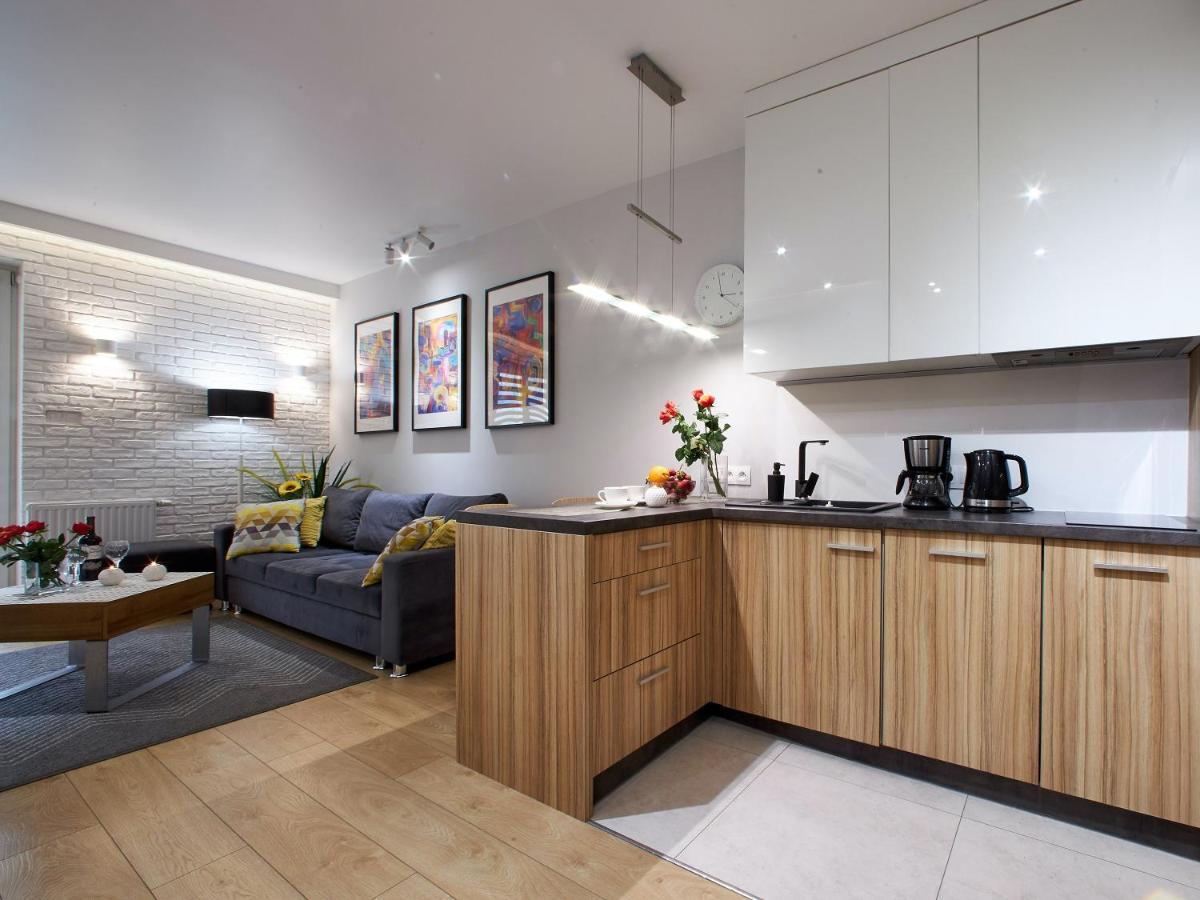 4Uapart-Apartment Suite Picasso Swinoujscie Bagian luar foto