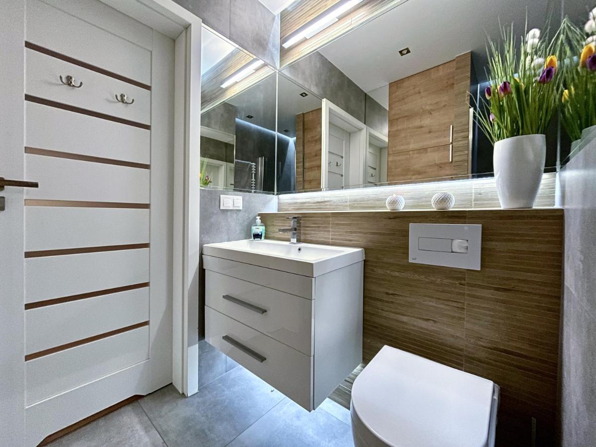 4Uapart-Apartment Suite Picasso Swinoujscie Bagian luar foto