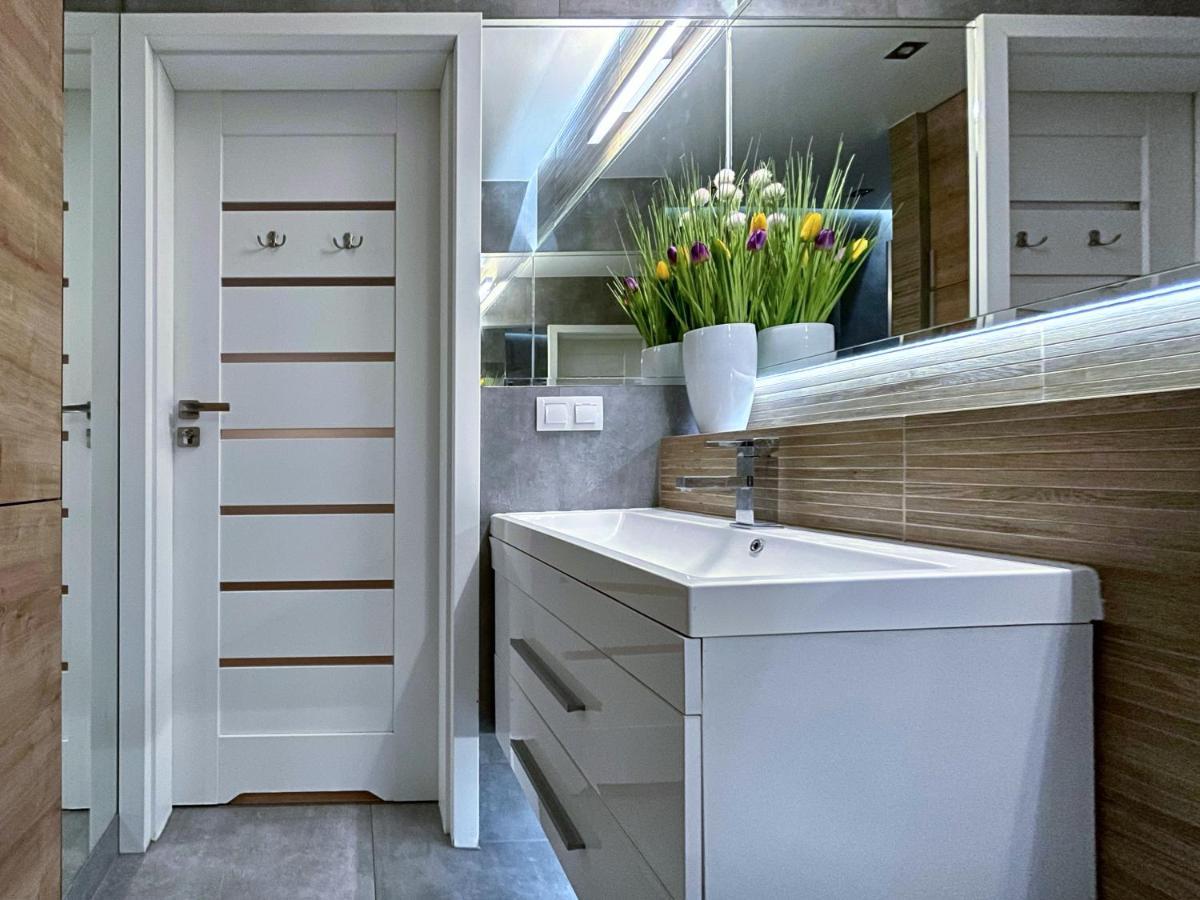 4Uapart-Apartment Suite Picasso Swinoujscie Bagian luar foto